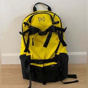 Burton Water Resistant Backpack, 20L 🏂⛷️